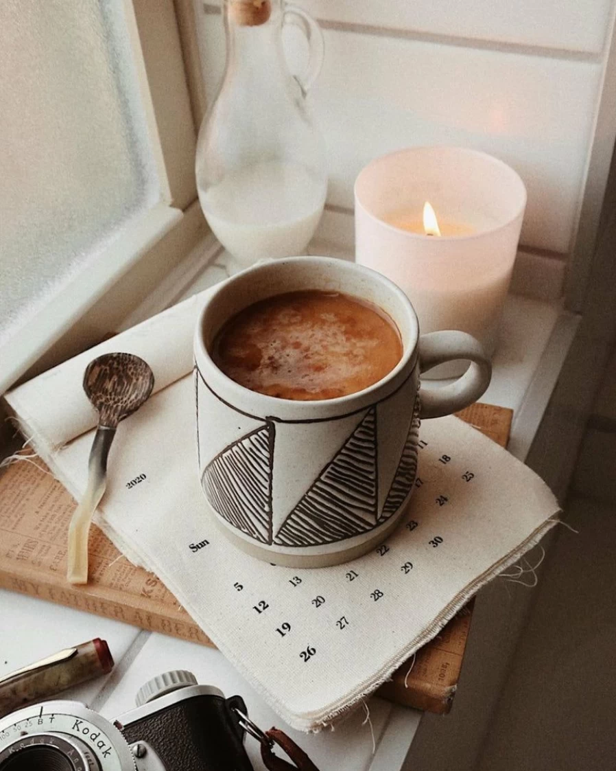 Handcrafted Lone Fox Stoneware Mug – Durable & Stylish Inglot Design