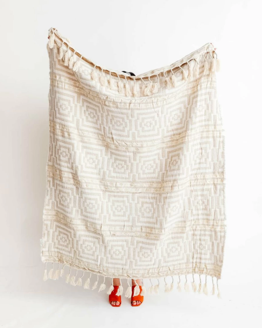 "Handwoven Taupe Throw Blanket – Traditional Peking Craftsmanship – Hypnotic Design – Cozy Home Decor"