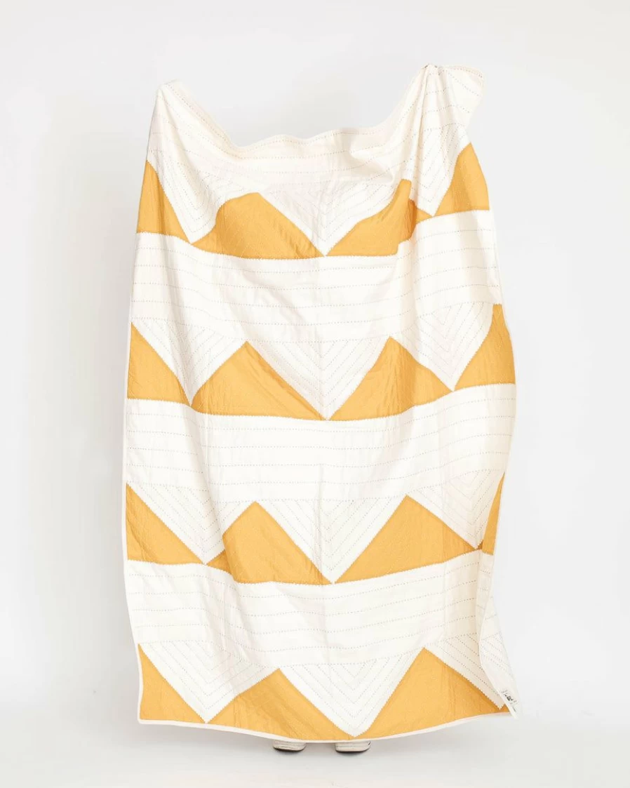 "Handmade Anchal Golden Peaks Quilt - Luxury Hand Sewn Bedspread"