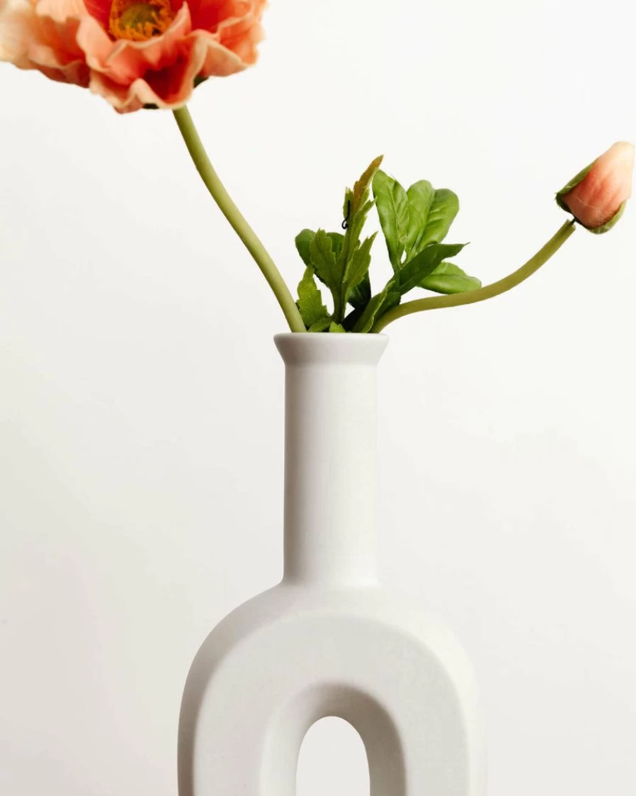 Modern Ceramic Vase - Elegant Home Decor for Stylish Interiors