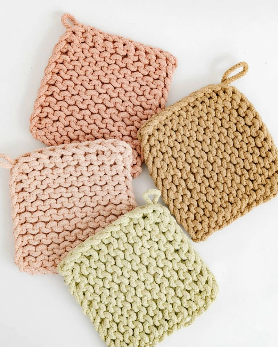 Pastel Crocheted Pot Holder - Creative Handmade Kitchen Accessory for Heat Protection