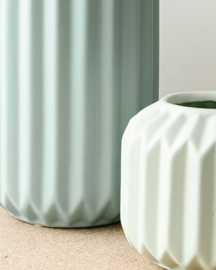Modern Geometric Fluted Vase Set - Handcrafted Ceramic Home Decor for Stylish Interior Design