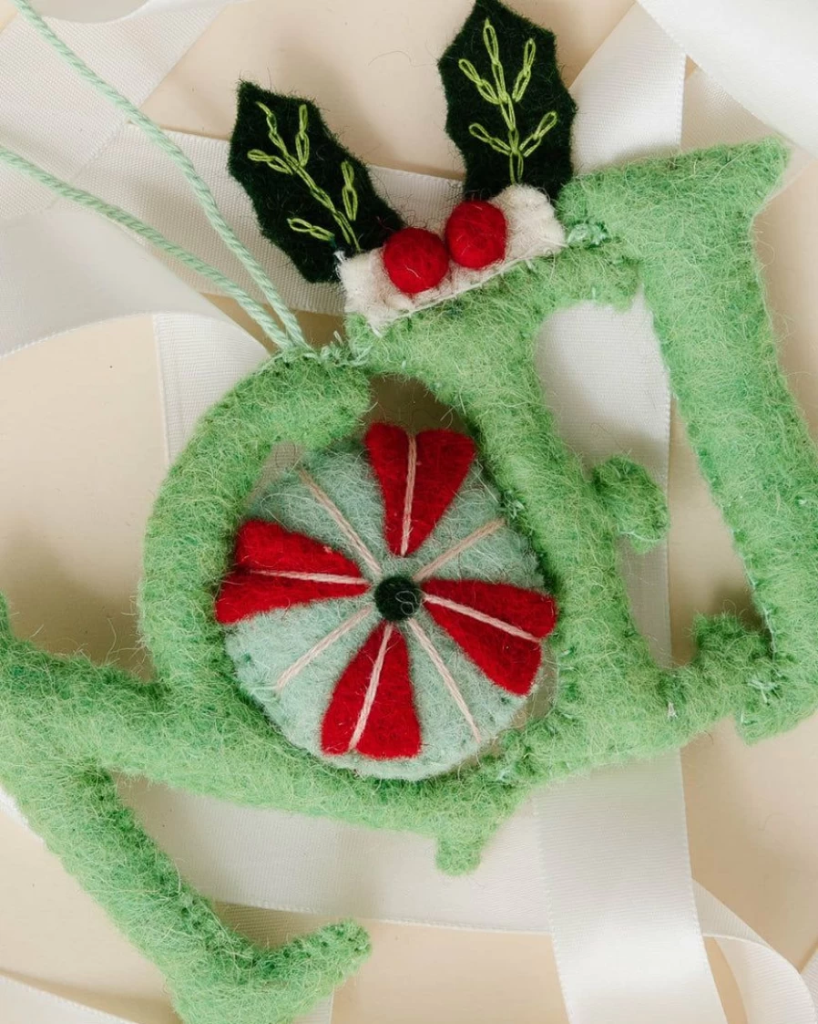 "Handmade Noel Embroidered Felt Ornament - Festive Christmas Decoration"