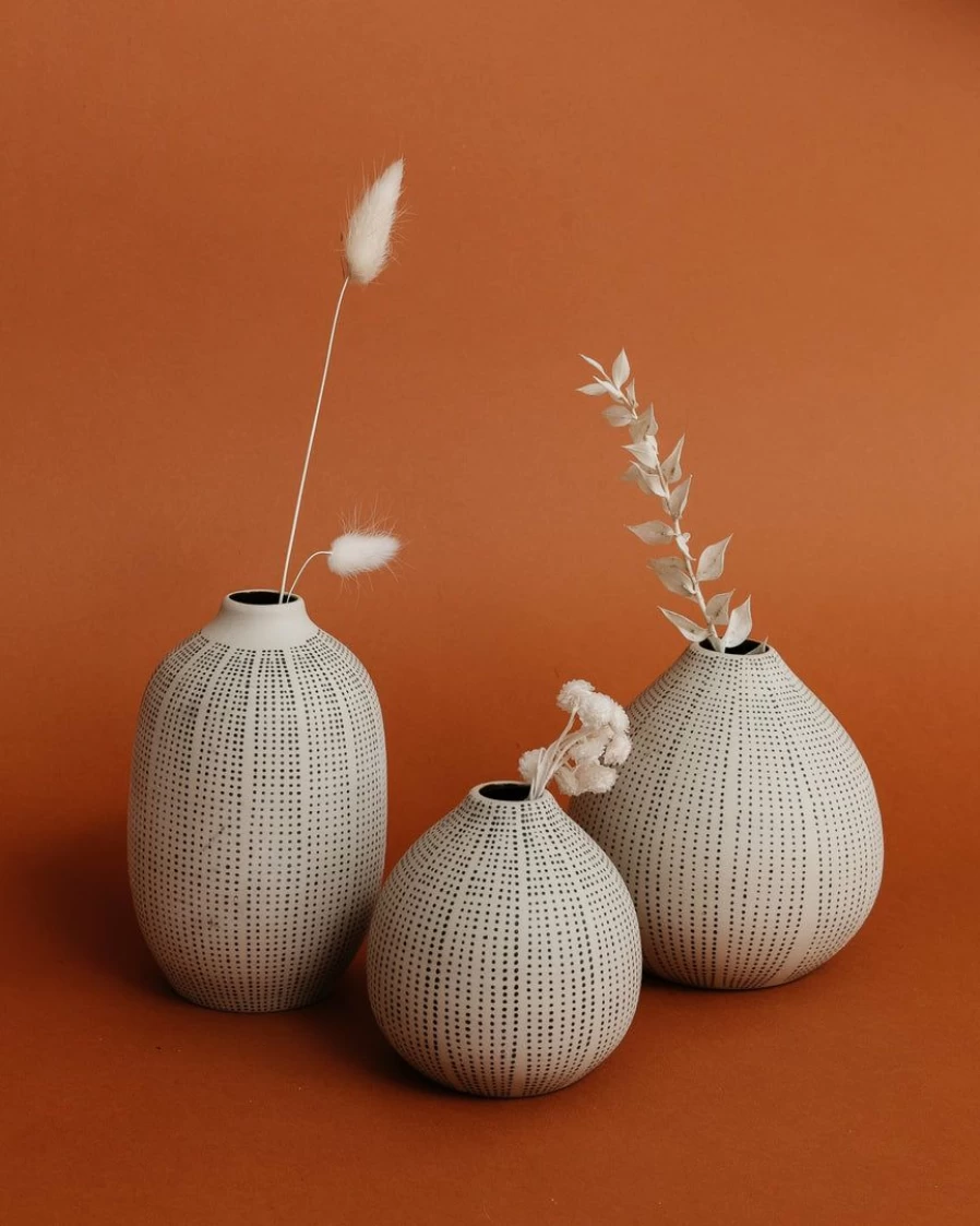 Textured Stoneware Vase Set of 3 - Handcrafted Ceramic Home Decor for Modern Interiors