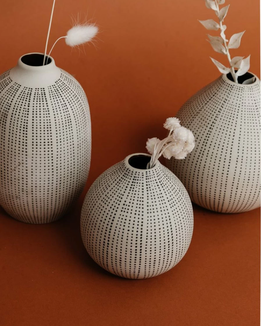 Textured Stoneware Vase Set of 3 - Handcrafted Ceramic Home Decor for Modern Interiors