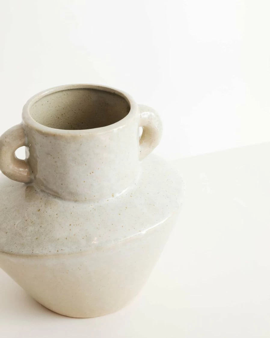 Everly Stoneware Vase - Handcrafted Ceramic Home Decor for Modern Interiors