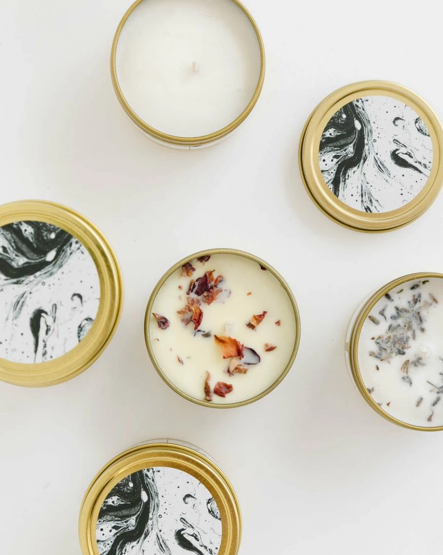 Premium Soy Wax Travel Candle by Janet Gwen – Eco-Friendly, Portable & Long-Lasting