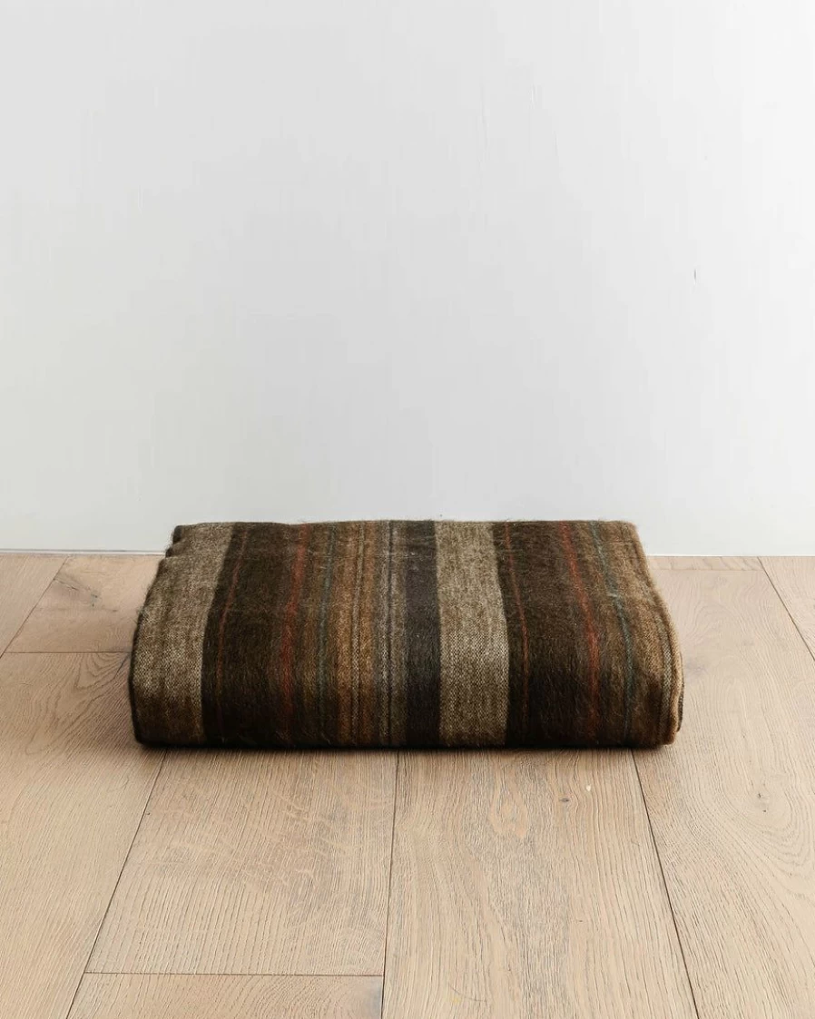 Luxury Isabel Alpaca Wool Bed Blanket – Soft Handmade Throw for Cozy Home Decor