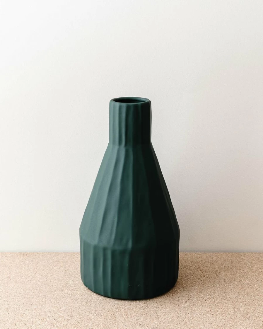 Elegant Fluted Gem Vases for Modern Home Decor