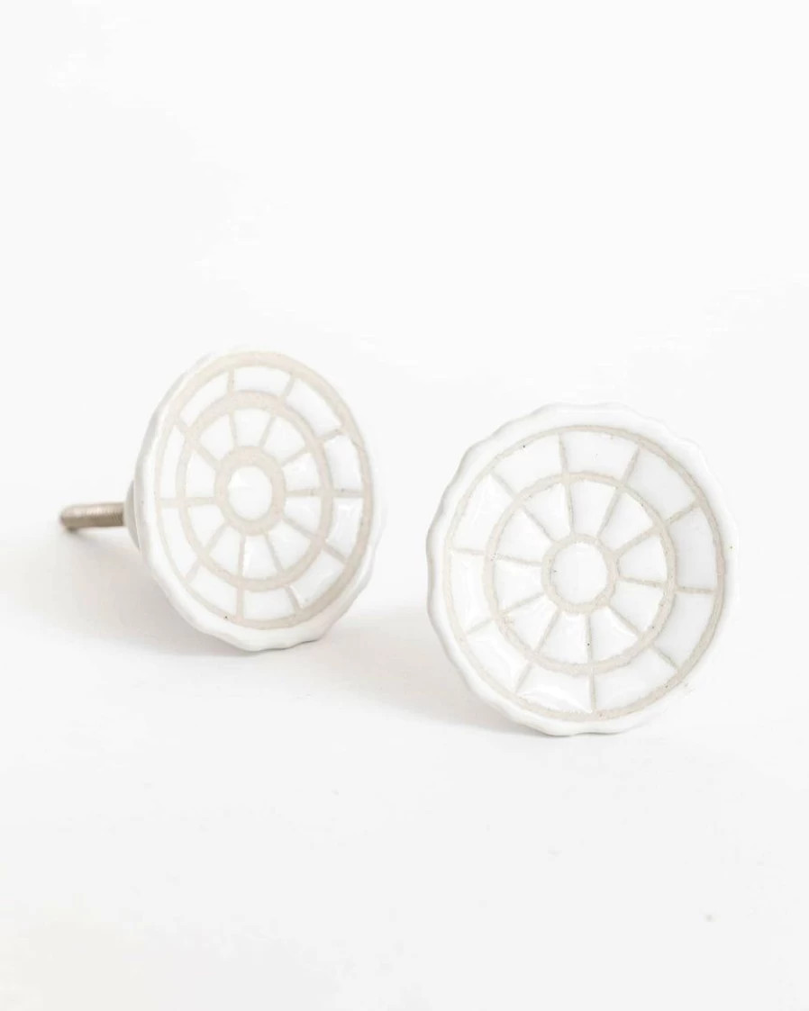 Indaba Ainsley Ceramic Cabinet Knob - Elegant Handcrafted Hardware for Home Decor