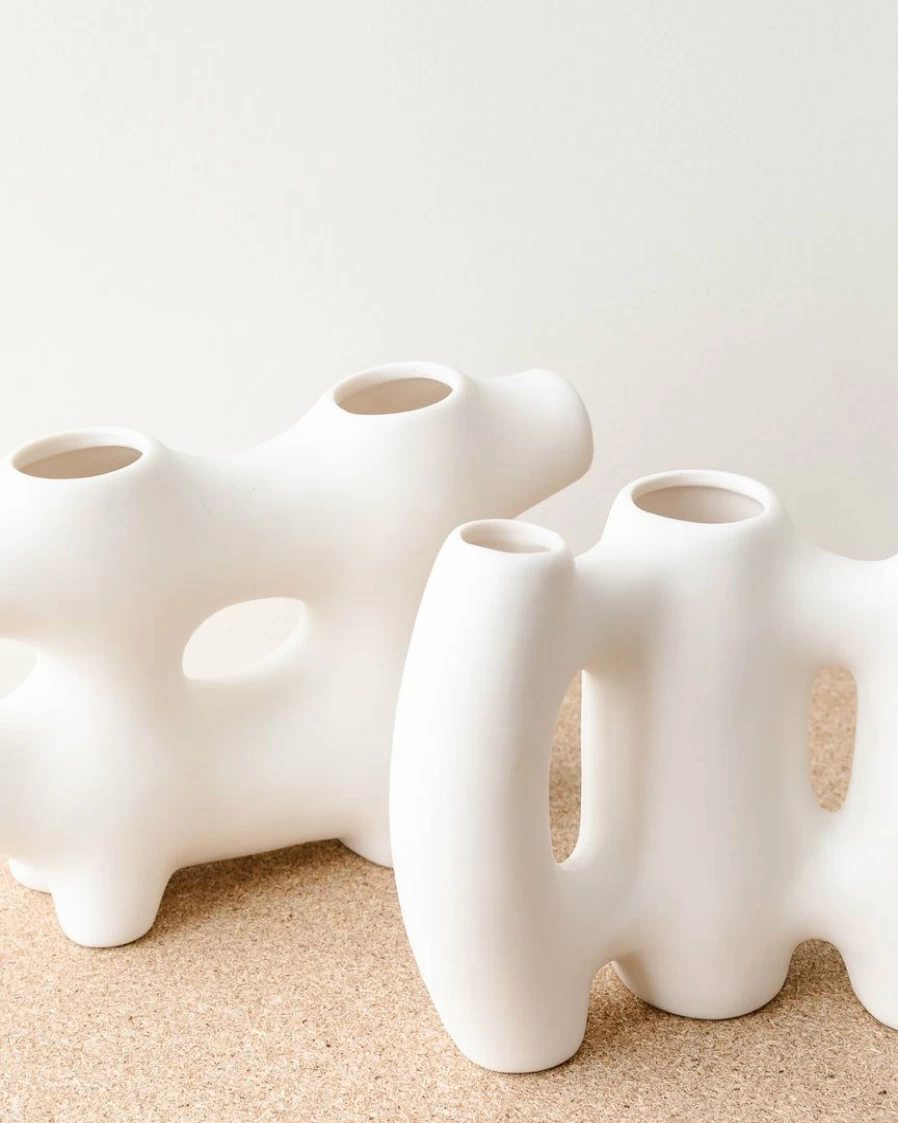 Lone Fox Ceramic Vase - Modern Othella Bud Design for Home Decor