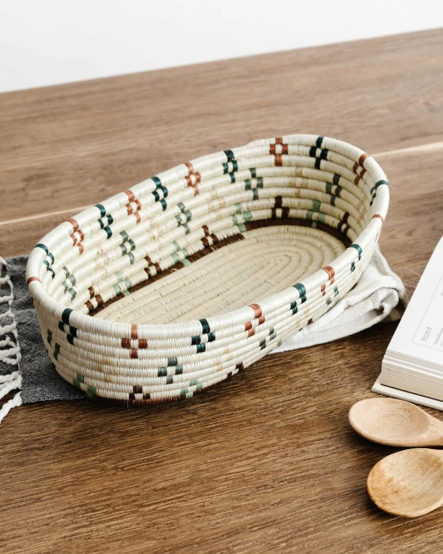 "Handwoven Kazi Natural Sands Bread Basket – Eco-Friendly Storage for Bread and Pastries"